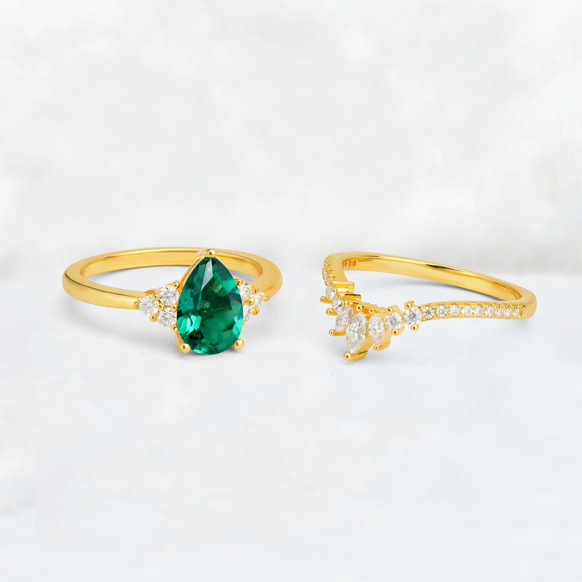 Pear Cut Emerald Floral Chevron Bridal Ring Set - Additional view