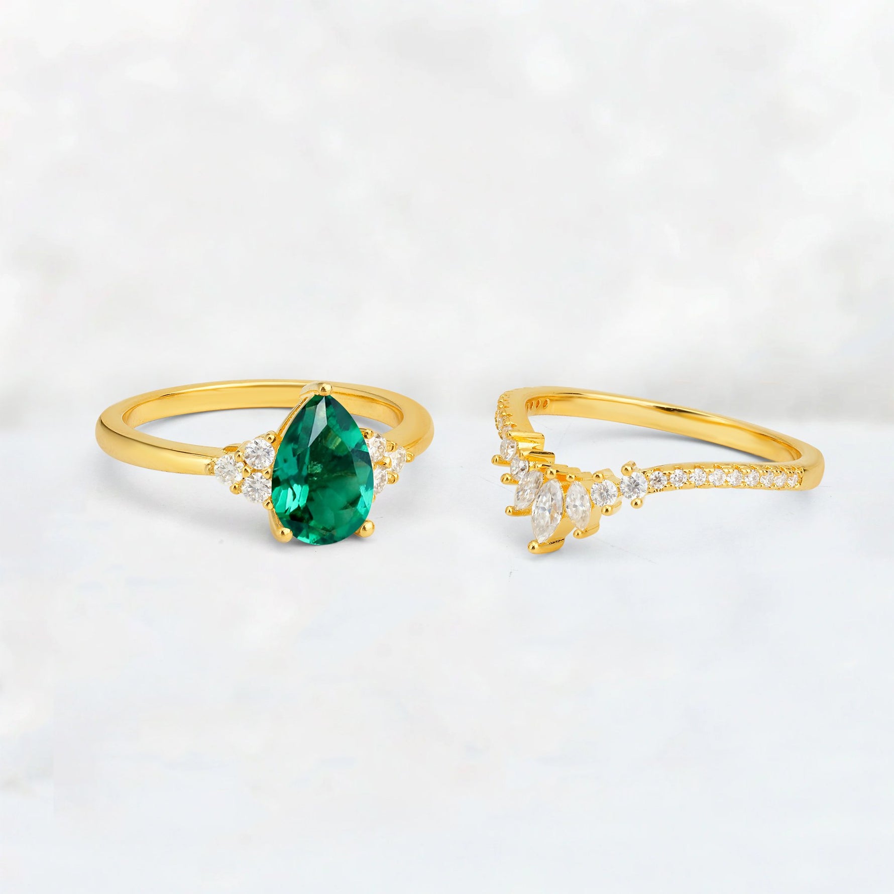 Pear Cut Emerald Floral Chevron Bridal Ring Set - Additional view
