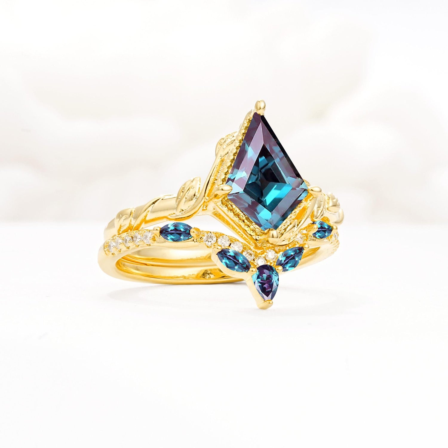 Nature-Inspired Kite Cut Alexandrite Bridal Set with Leaf Accents - Rose-Gold
