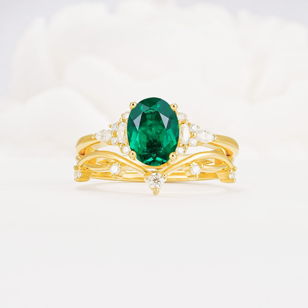 Oval Cut Emerald Marquise Leaf Vine Bridal Ring Set - Yellow-Gold