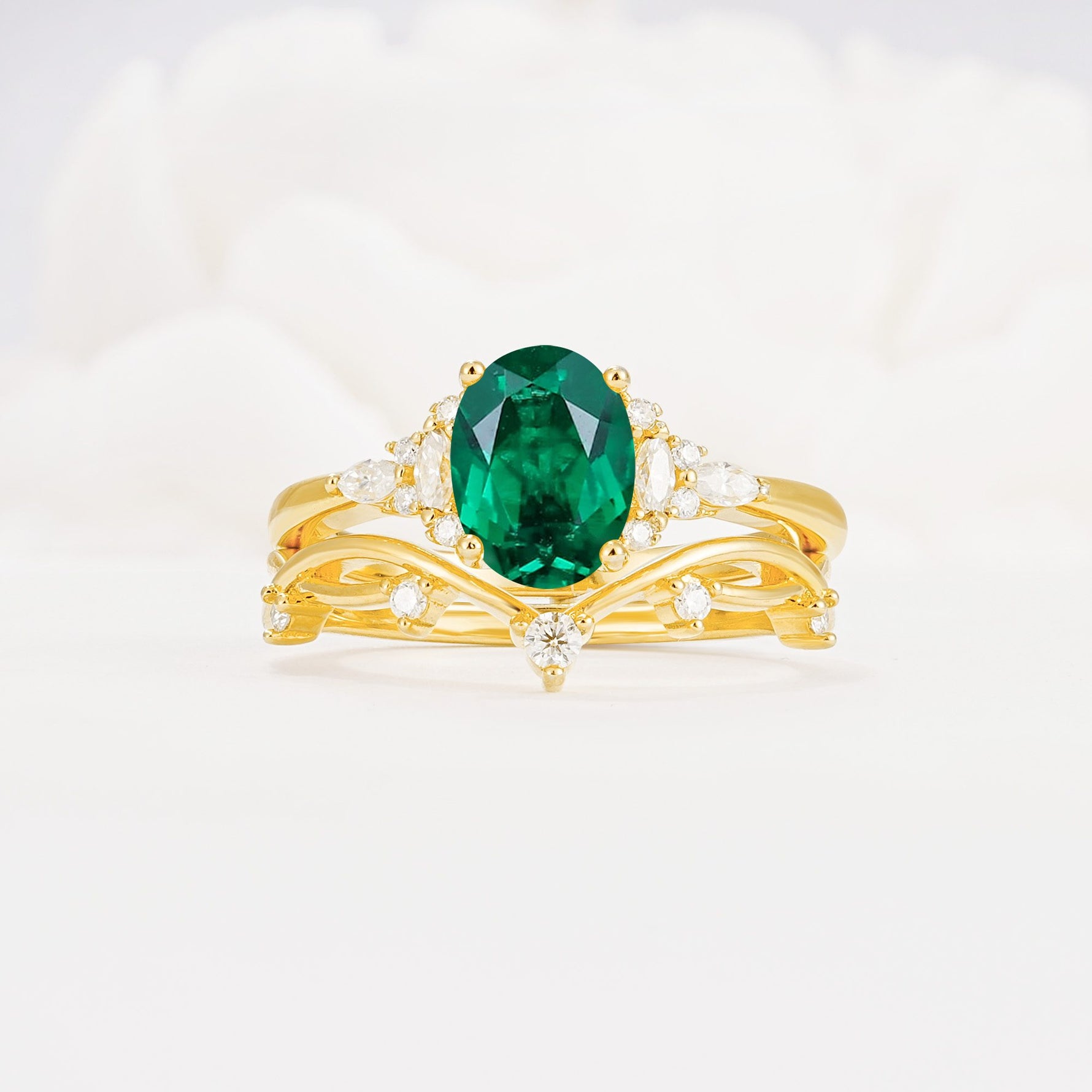Oval Cut Emerald Marquise Leaf Vine Bridal Ring Set - Yellow-Gold