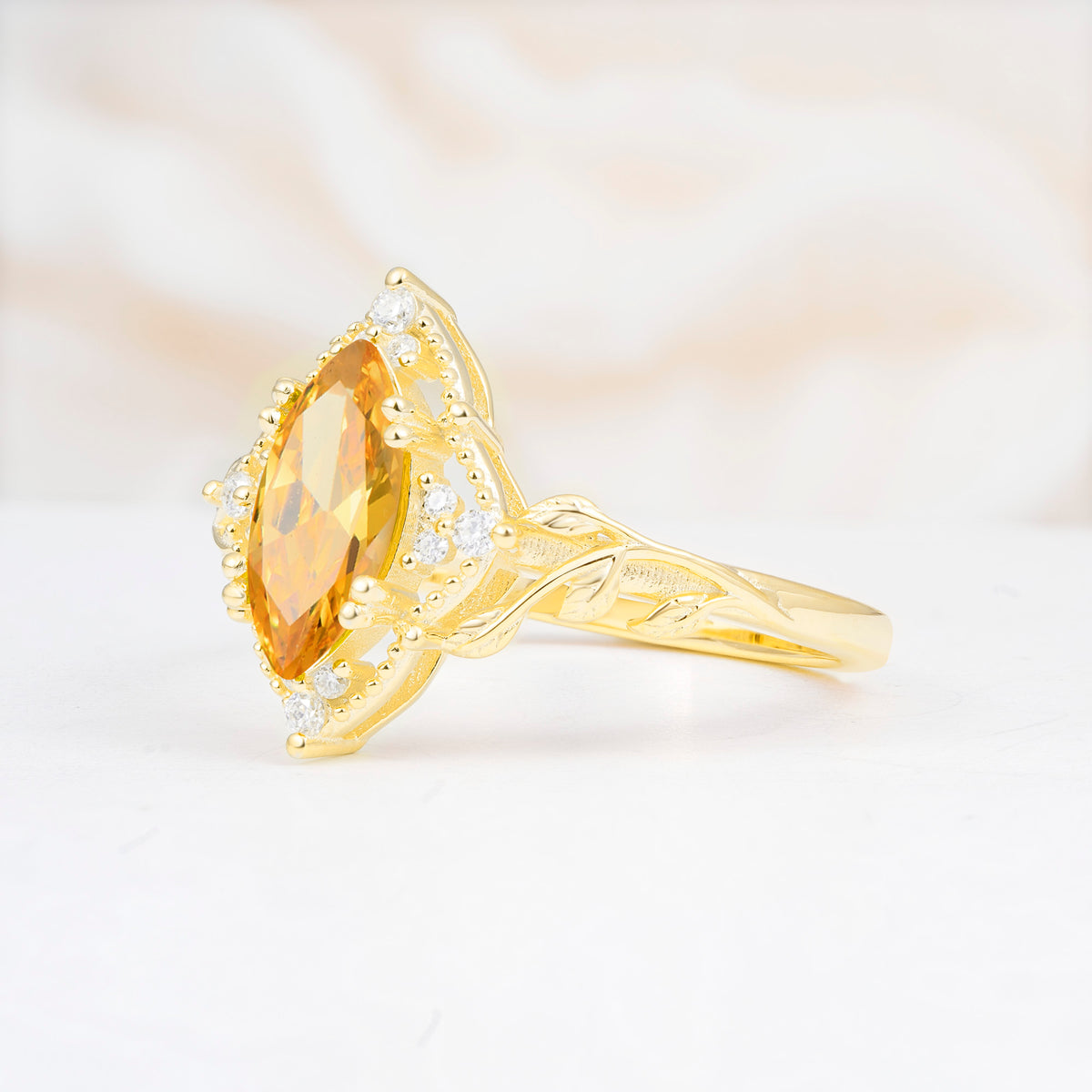 SR17577 Citrine Ring - White-Gold