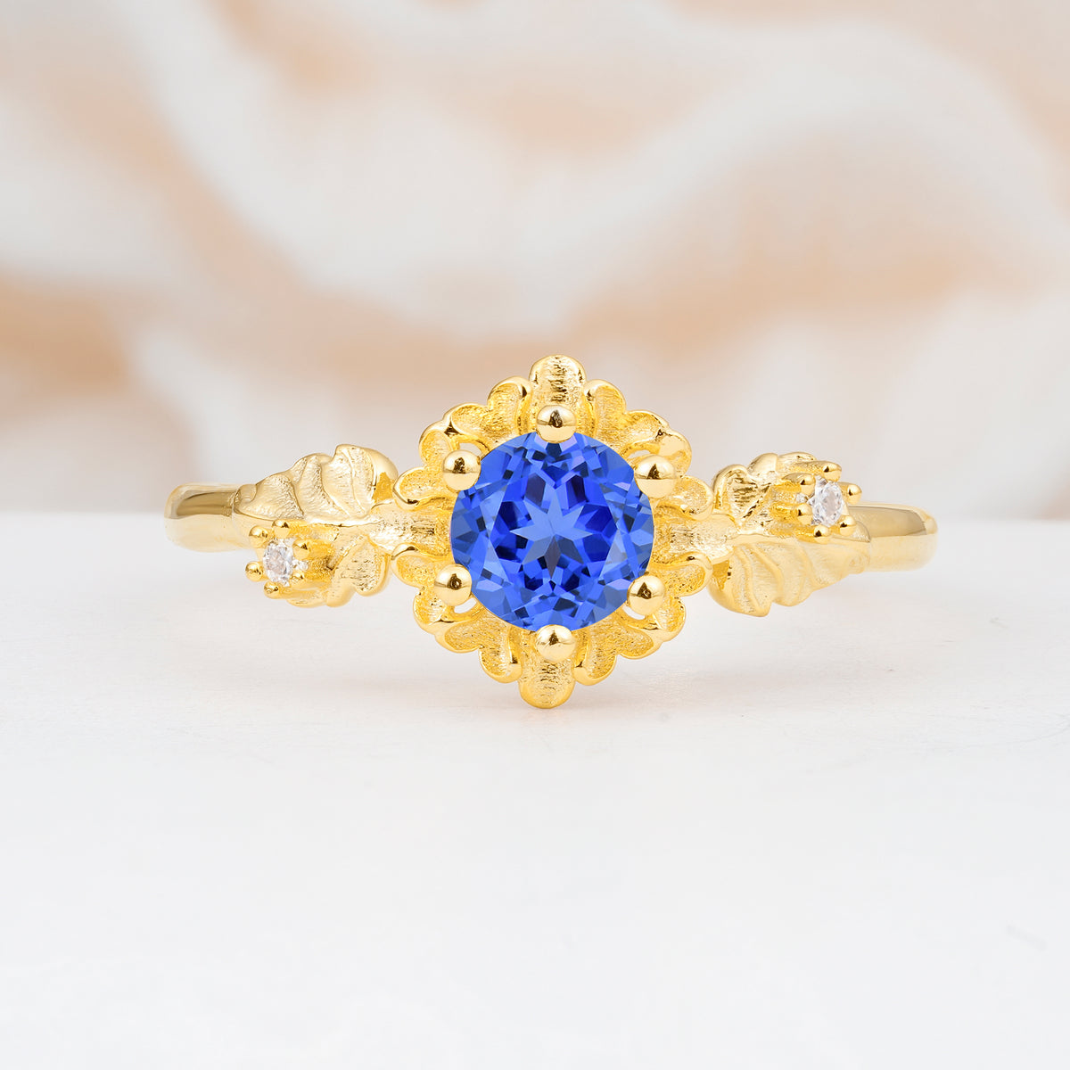SR17583 Sapphire Ring - Yellow-Gold