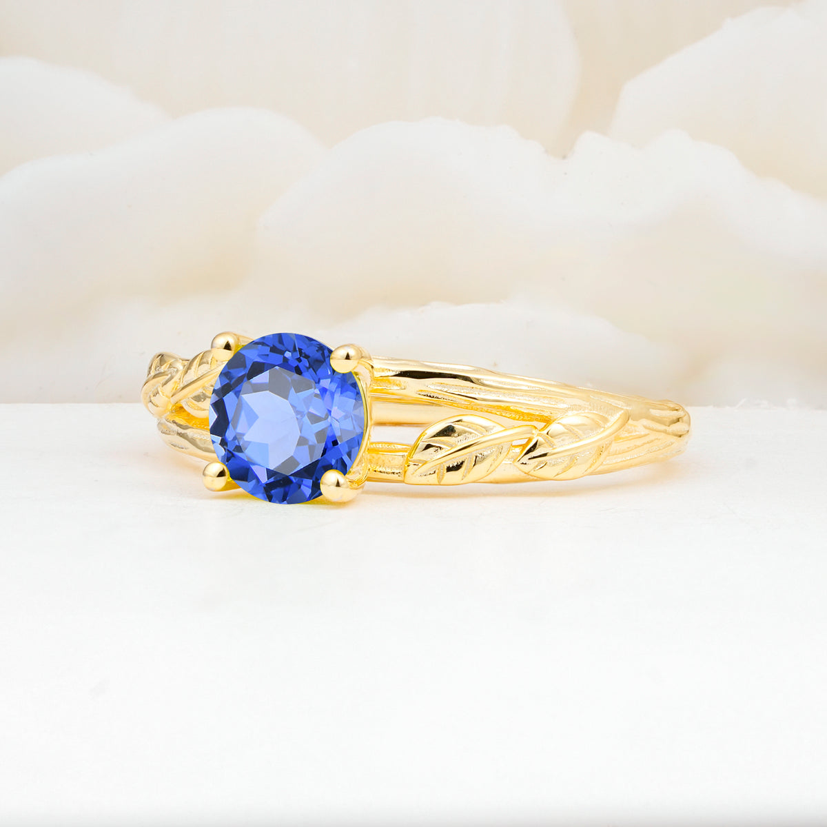 SR17587 Sapphire Ring - White-Gold