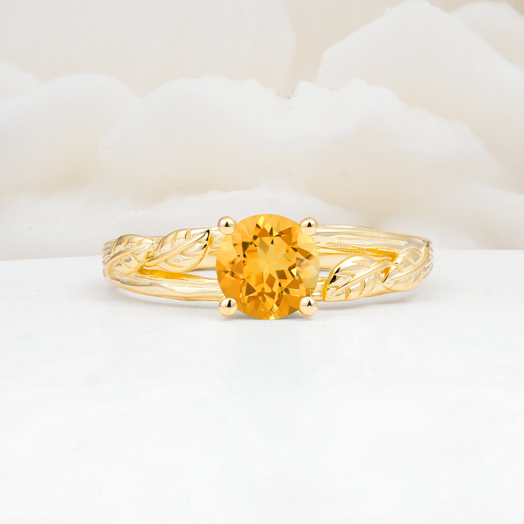 SR17587 Citrine Ring - Yellow-Gold