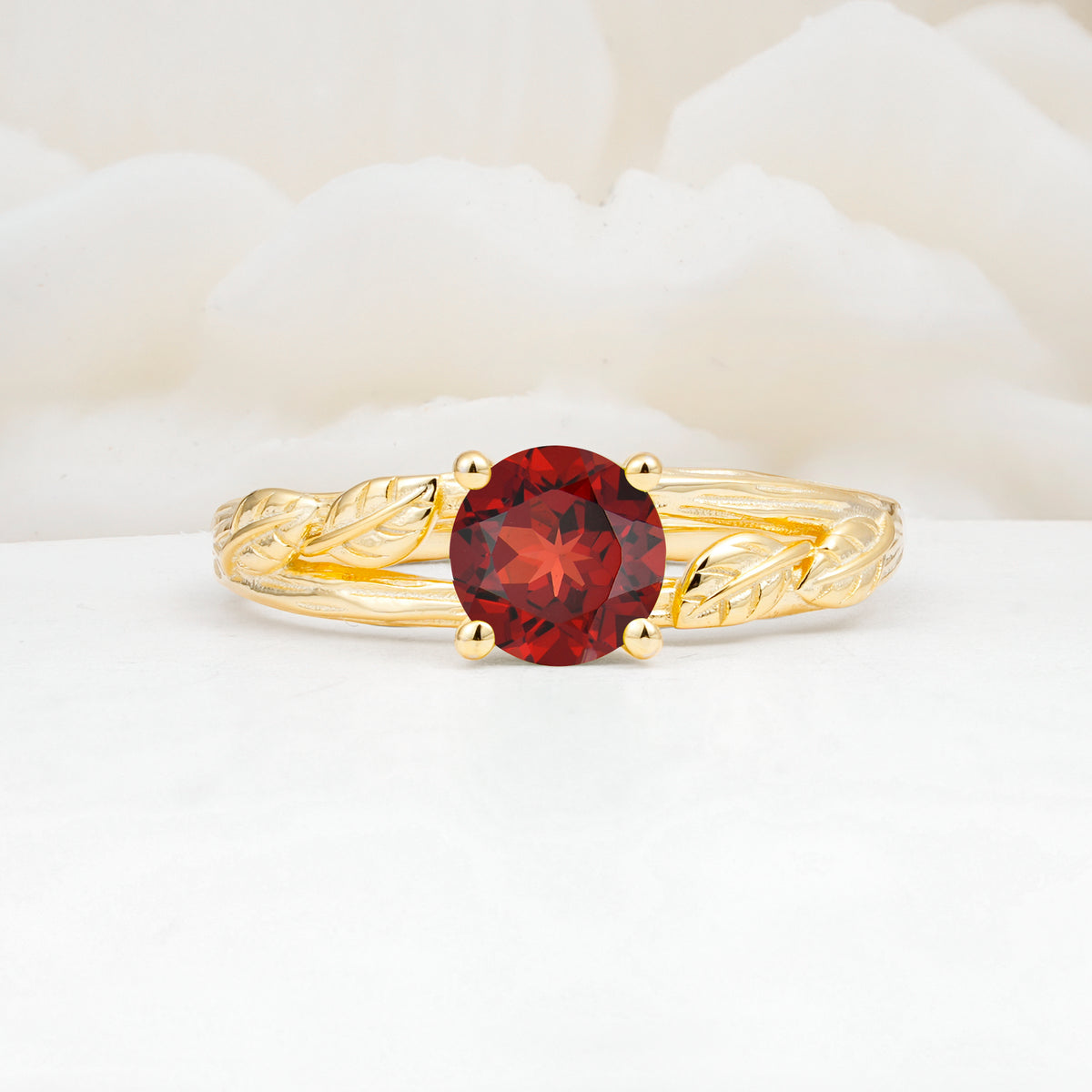 SR17587 Garnet Ring - Yellow-Gold