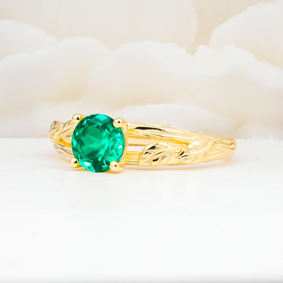 SR17587 Emerald Ring - White-Gold