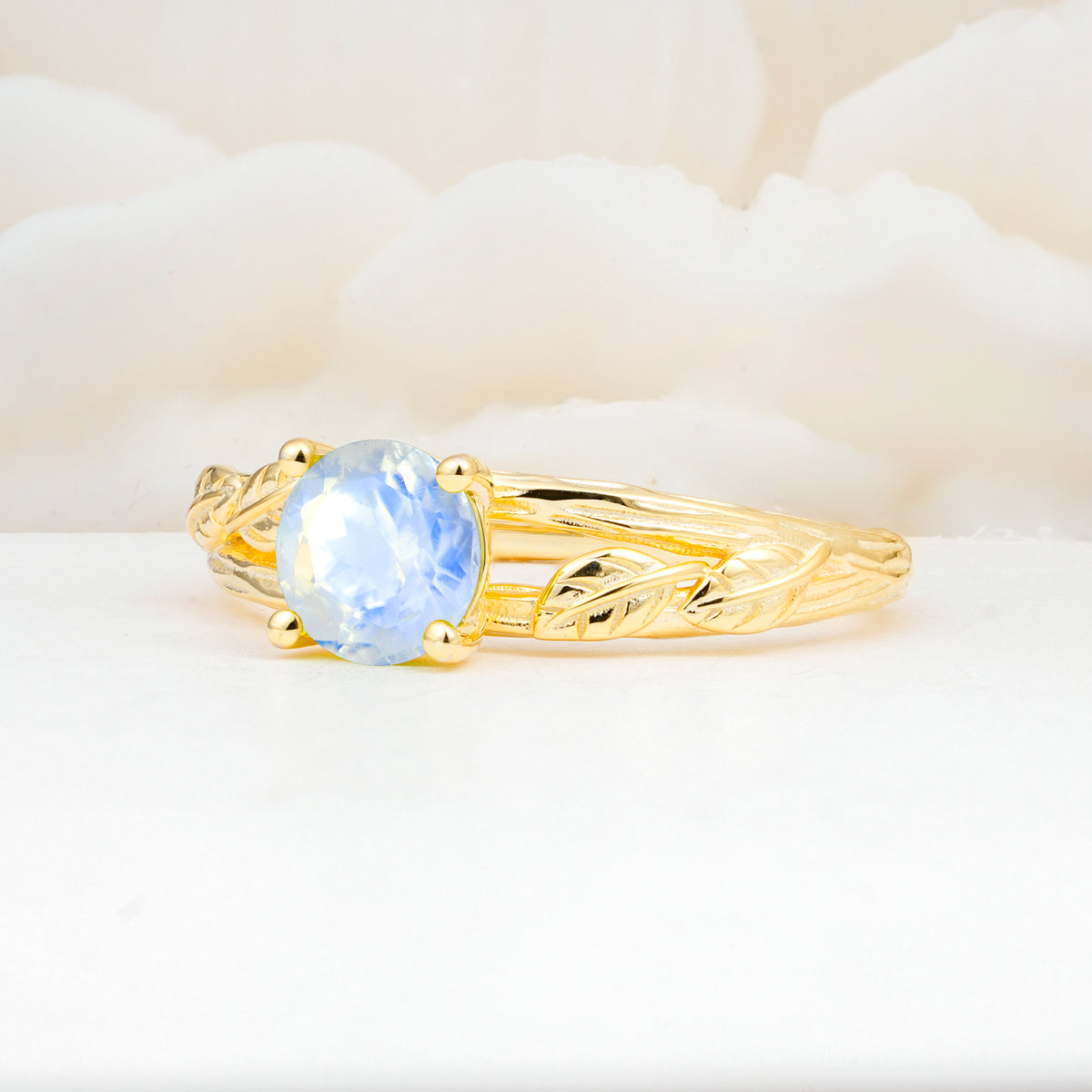 SR17587 Moonstone Ring - White-Gold