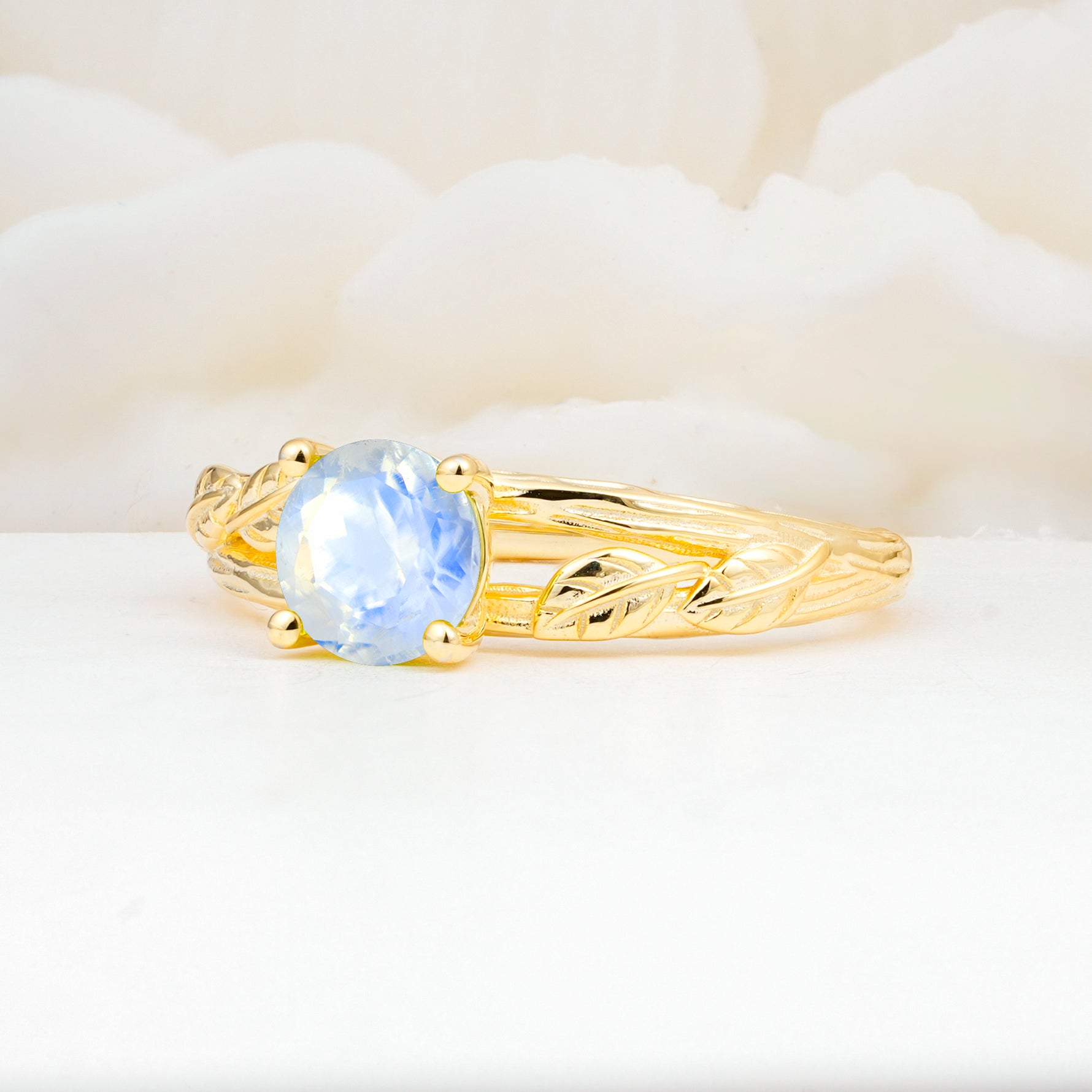 SR17587 Moonstone Ring - White-Gold