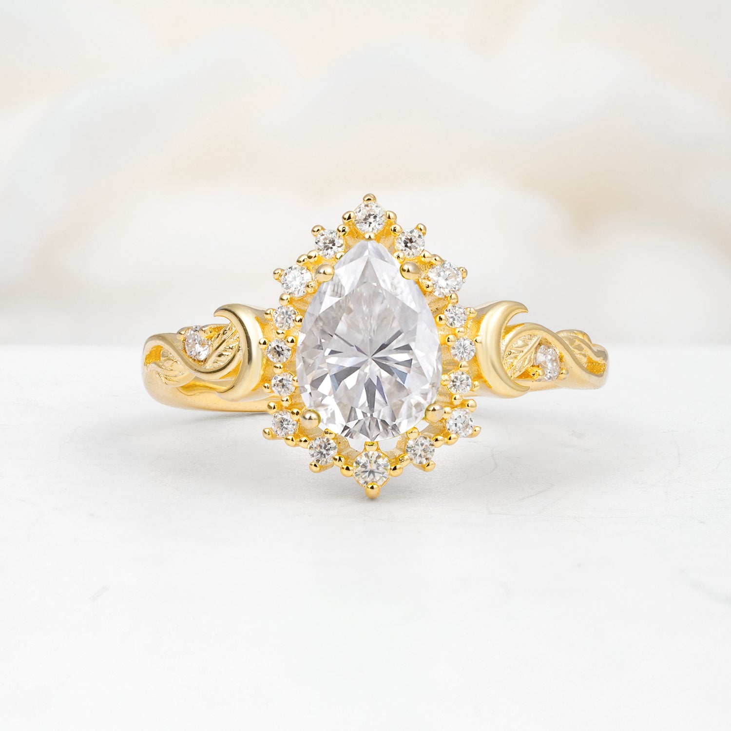 SR17590 Moissanite Ring - Yellow-Gold
