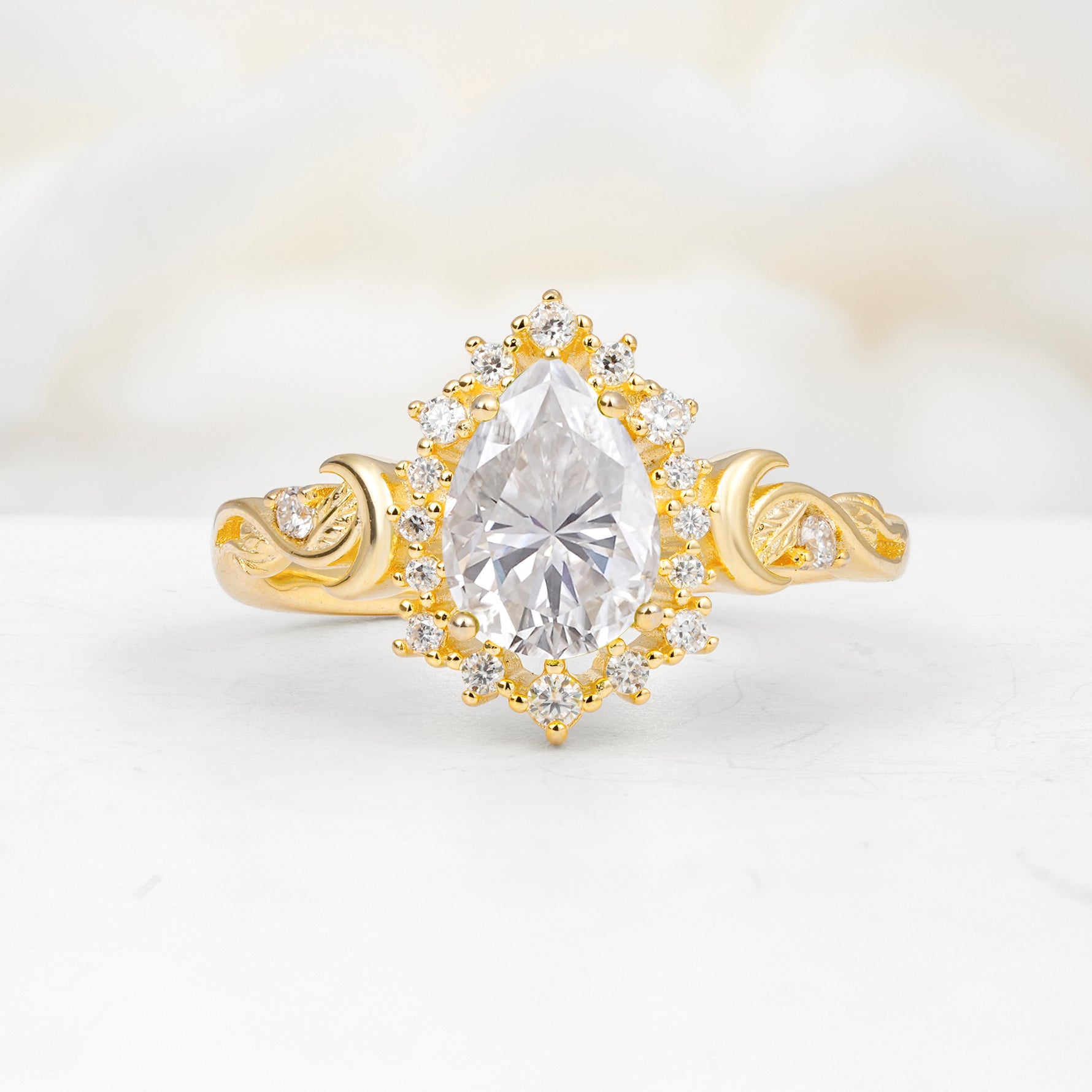 SR17590 Moissanite Ring - Yellow-Gold