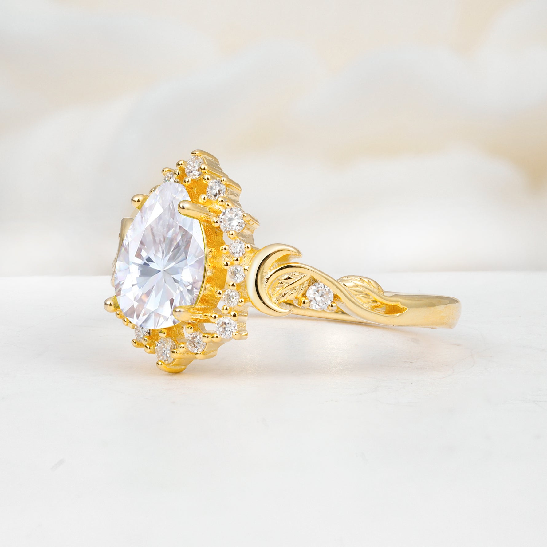 SR17590 Moissanite Ring - White-Gold