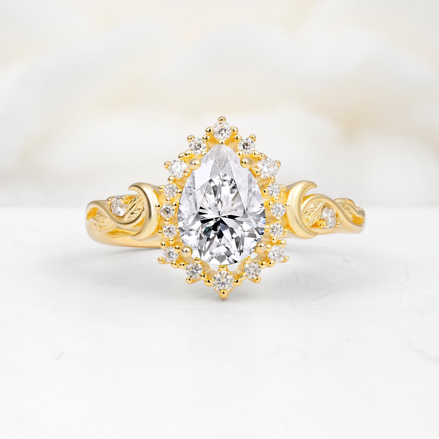 SR17590 Lab Diamond Ring - Yellow-Gold