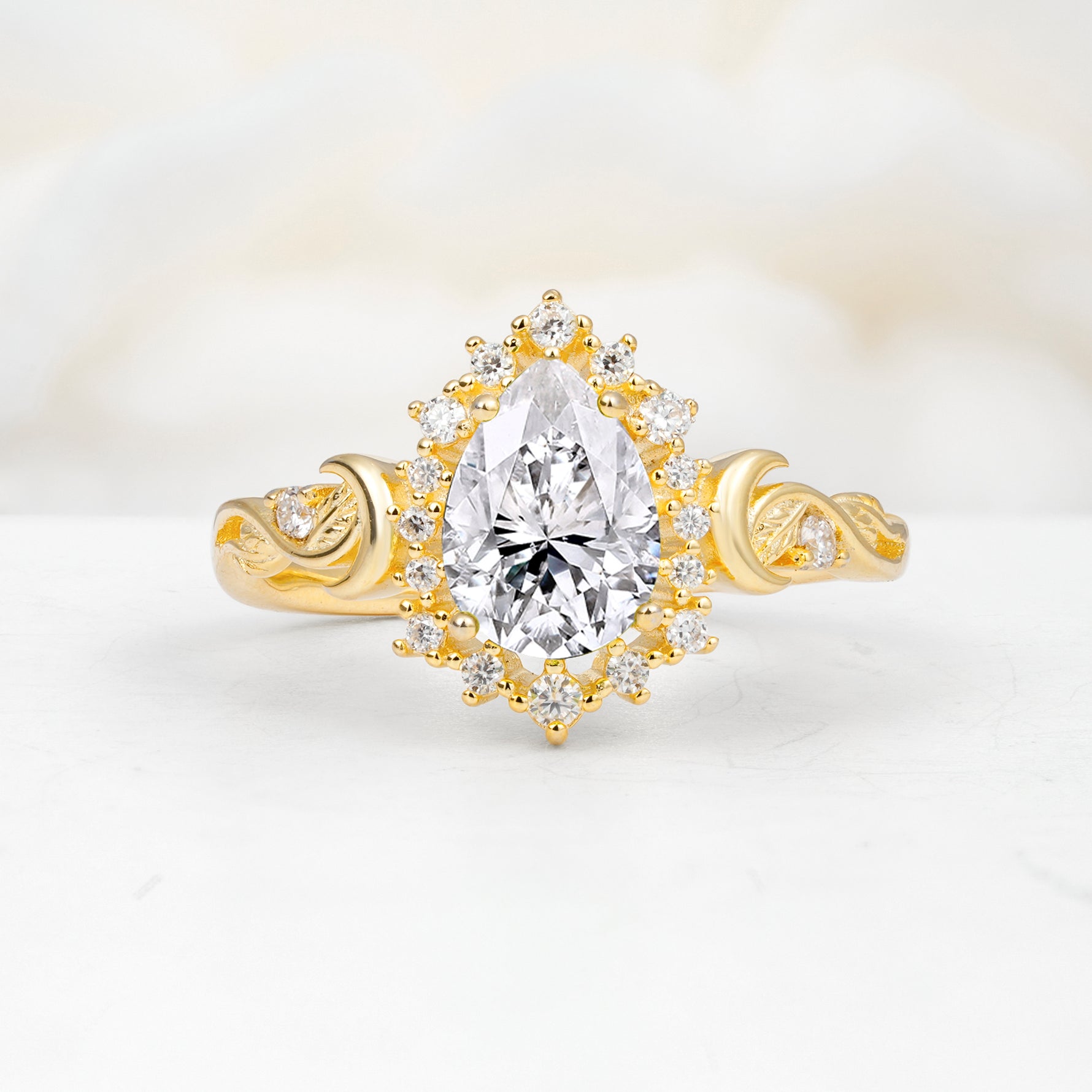 SR17590 Lab Diamond Ring - Yellow-Gold