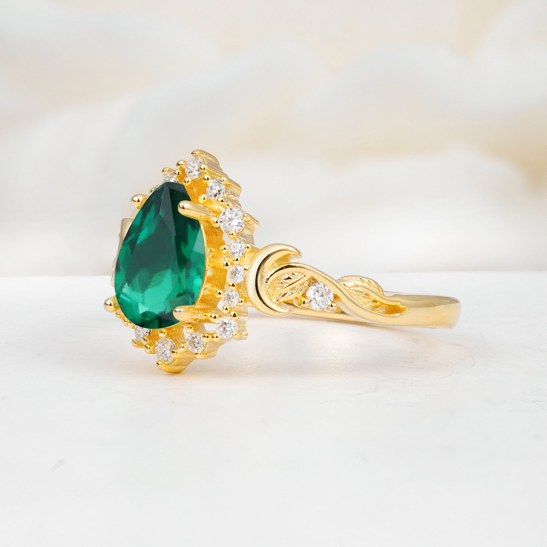 SR17590 Emerald Ring - White-Gold