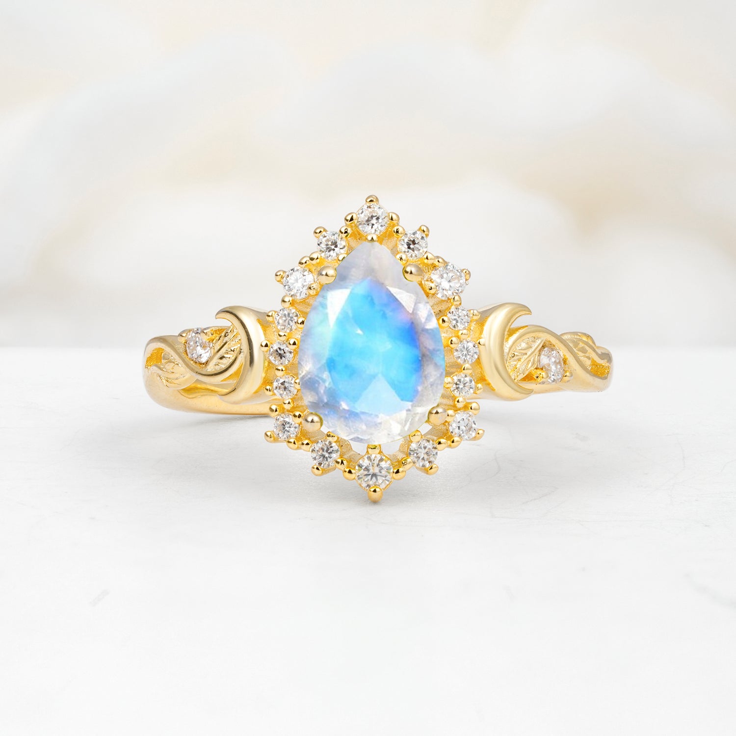 SR17590 Moonstone Ring - Yellow-Gold