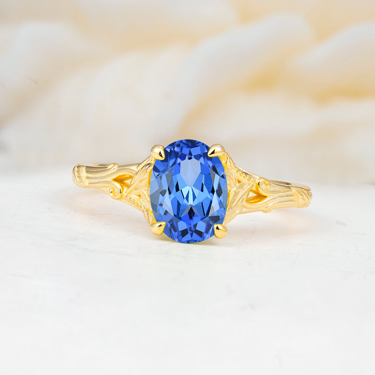 SR17592 Sapphire Ring - Yellow-Gold