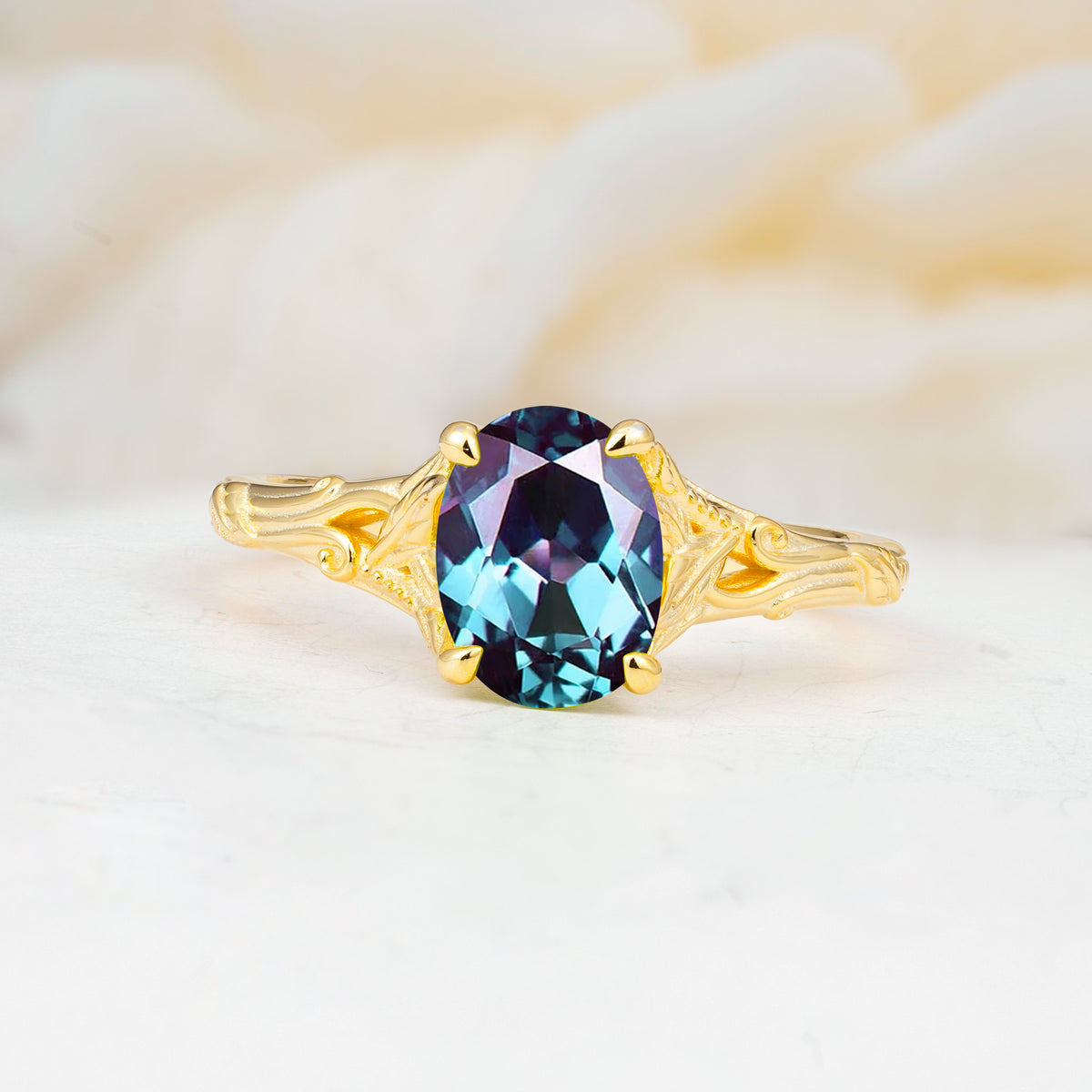 SR17592 Alexandrite Ring - Yellow-Gold