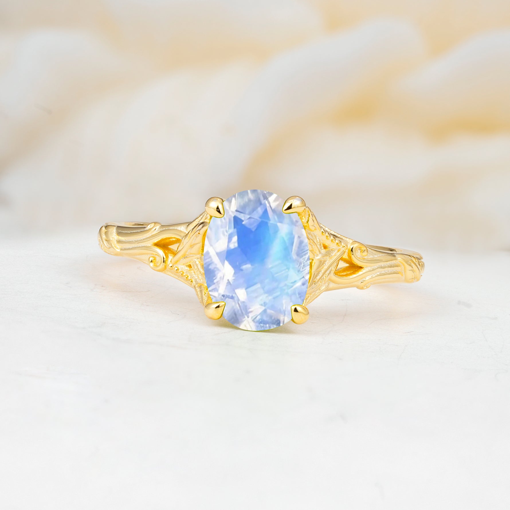SR17592 Moonstone Ring - Yellow-Gold