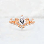 Pear Cut Lab Diamond Leaf Chevron Bridal Ring Set - Additional view