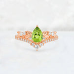 Pear Cut Peridot Leaf Chevron Bridal Ring Set - Additional view