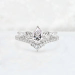 Pear Cut Lab Diamond Leaf Chevron Bridal Ring Set - Additional view