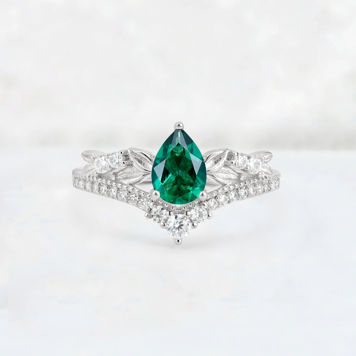 Pear Cut Emerald Leaf Chevron Bridal Ring Set - Additional view