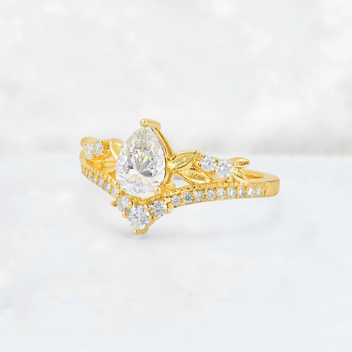 Pear Cut Moissanite Leaf Chevron Bridal Ring Set - Additional view