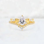 Pear Cut Lab Diamond Leaf Chevron Bridal Ring Set - Additional view