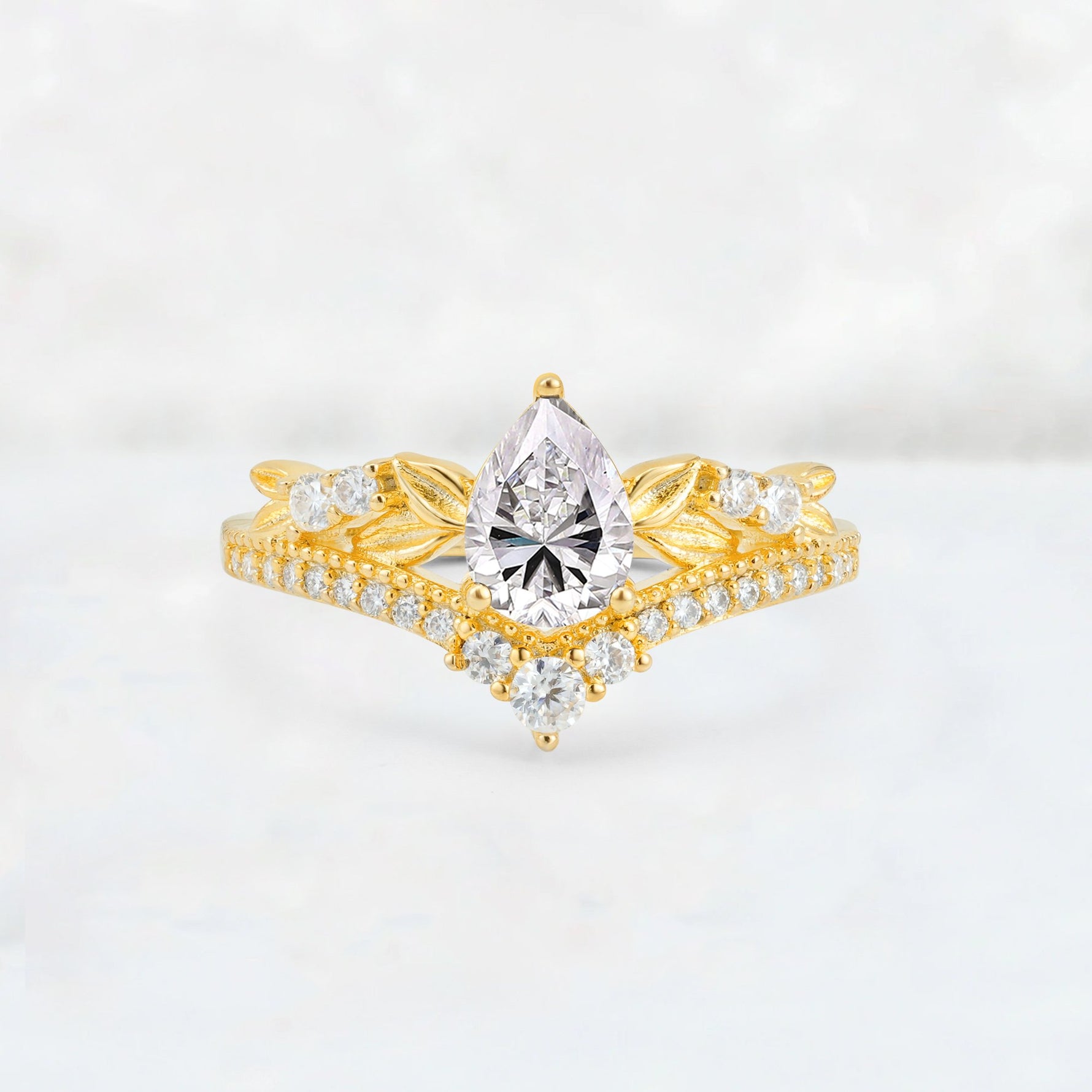 Pear Cut Lab Diamond Leaf Chevron Bridal Ring Set - Additional view