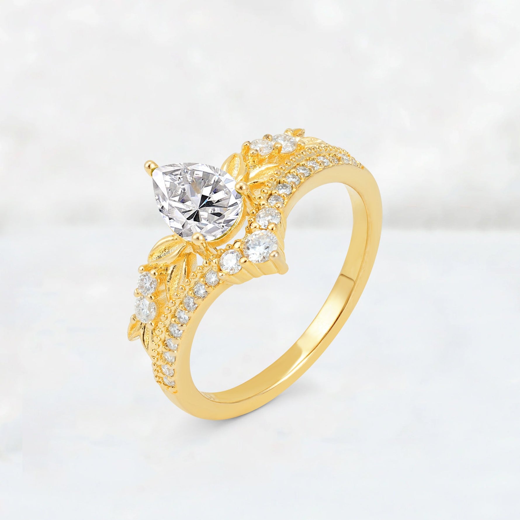 Pear Cut Lab Diamond Leaf Chevron Bridal Ring Set - Additional view
