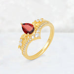 Pear Cut Garnet Leaf Chevron Bridal Ring Set - Additional view