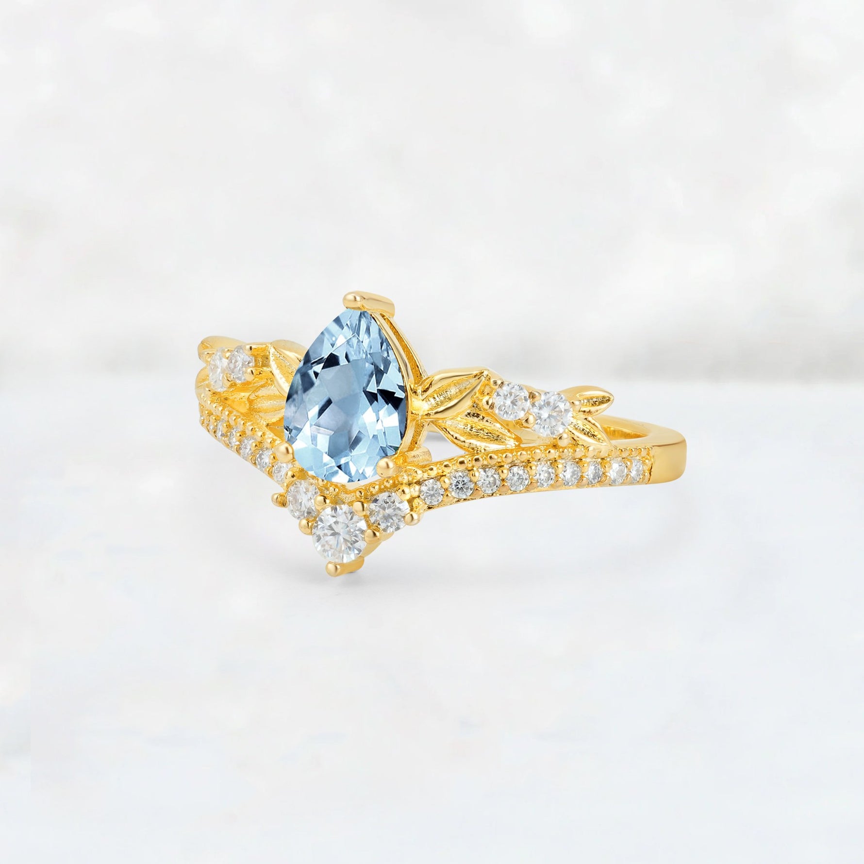 Pear Cut Aquamarine Leaf Chevron Bridal Ring Set - Additional view