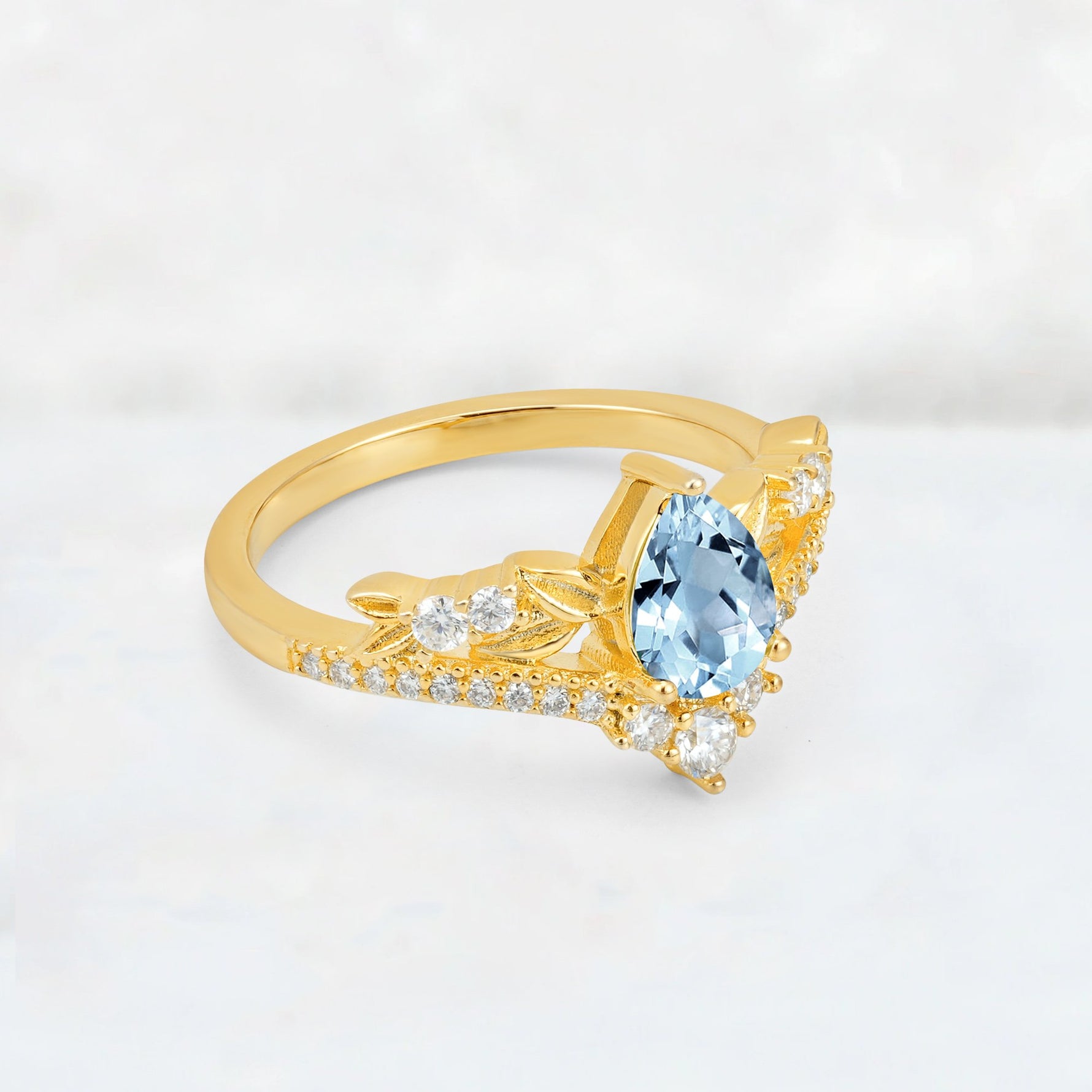 Pear Cut Aquamarine Leaf Chevron Bridal Ring Set - Additional view
