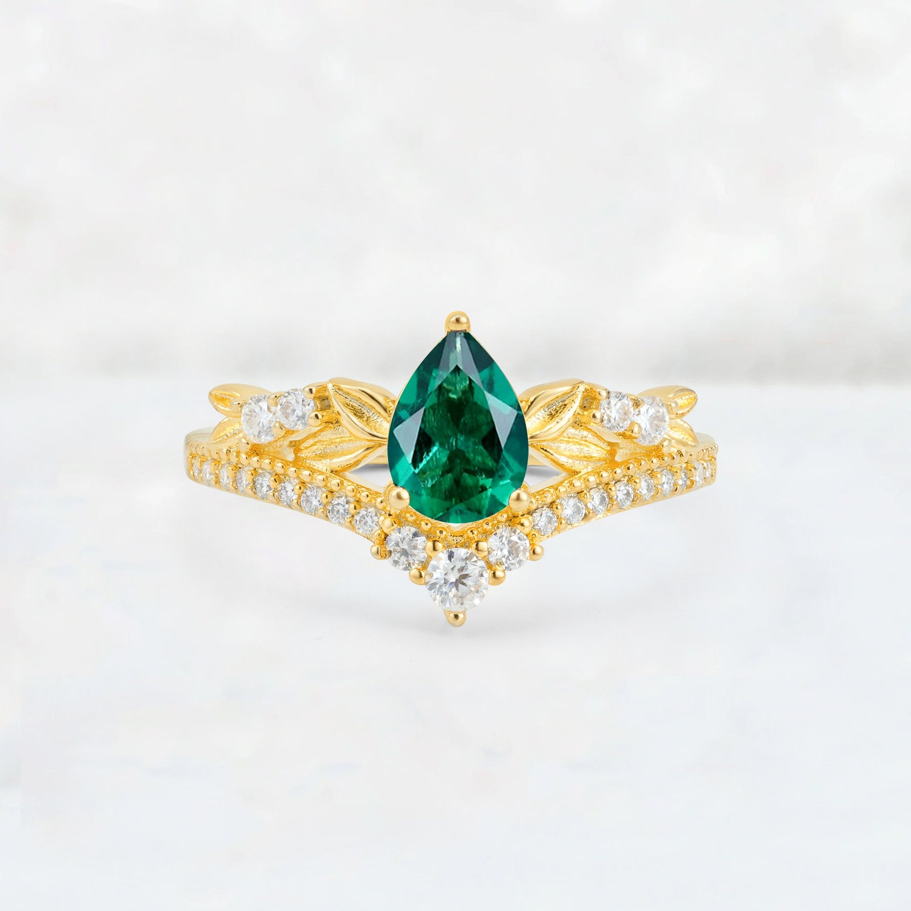 Pear Cut Emerald Leaf Chevron Bridal Ring Set - Additional view