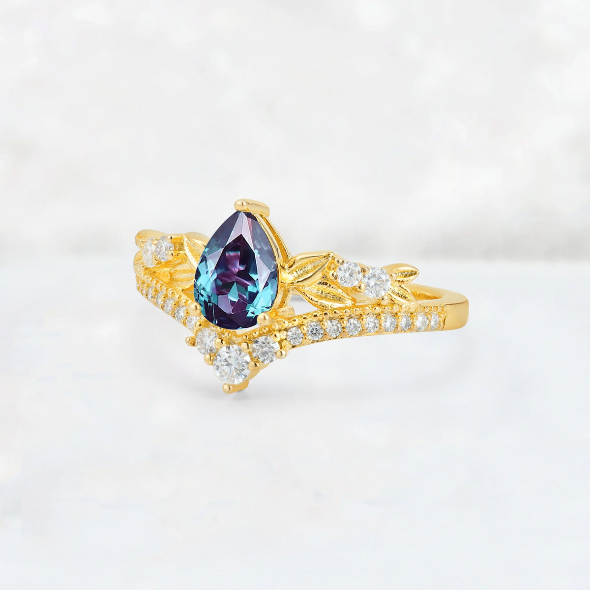 Pear Cut Alexandrite Leaf Chevron Bridal Ring Set - Additional view