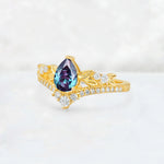 Pear Cut Alexandrite Leaf Chevron Bridal Ring Set - Additional view