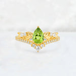 Pear Cut Peridot Leaf Chevron Bridal Ring Set - Additional view