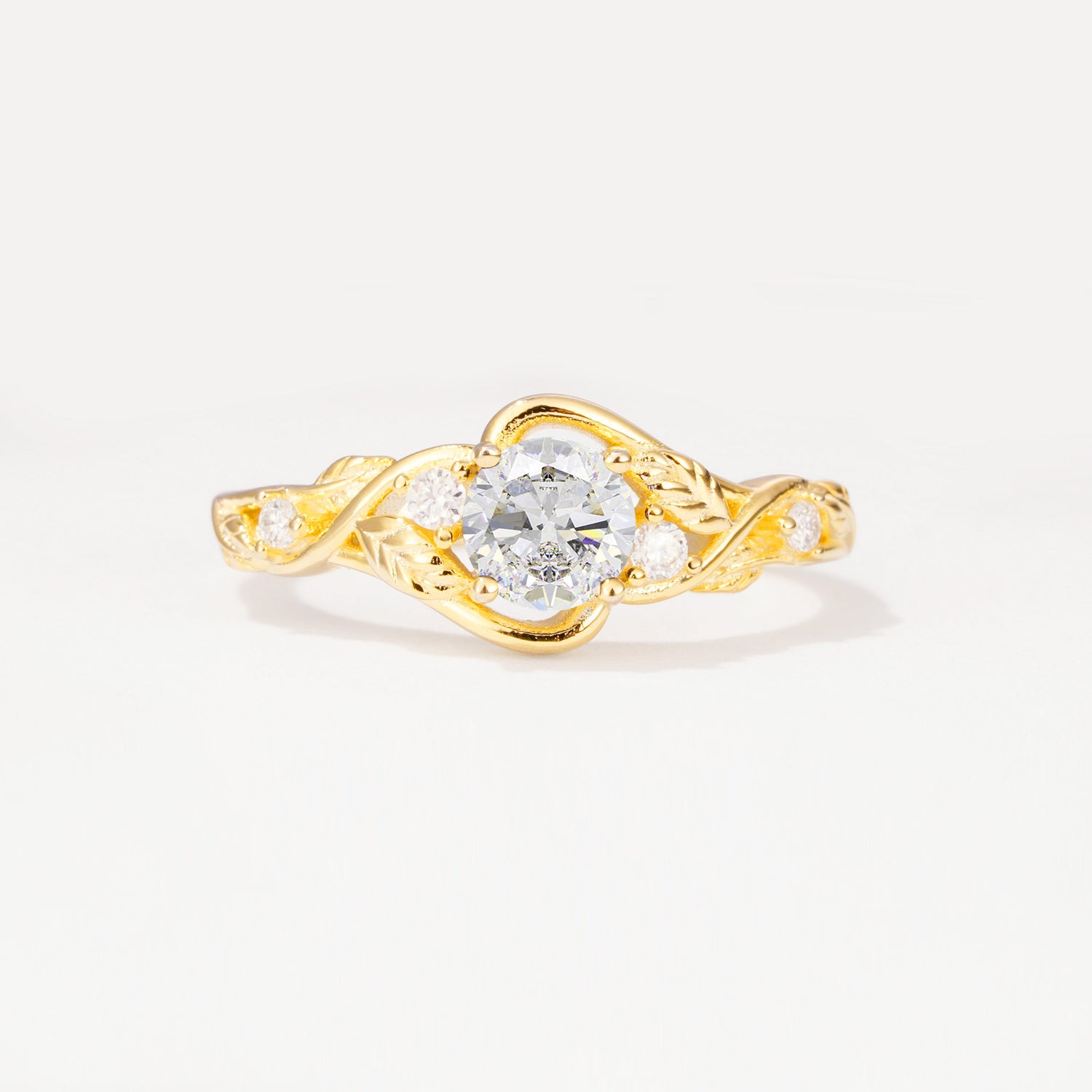 SR17596 Moissanite Ring - Yellow-Gold