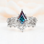 SR17607 Alexandrite Ring - Additional view