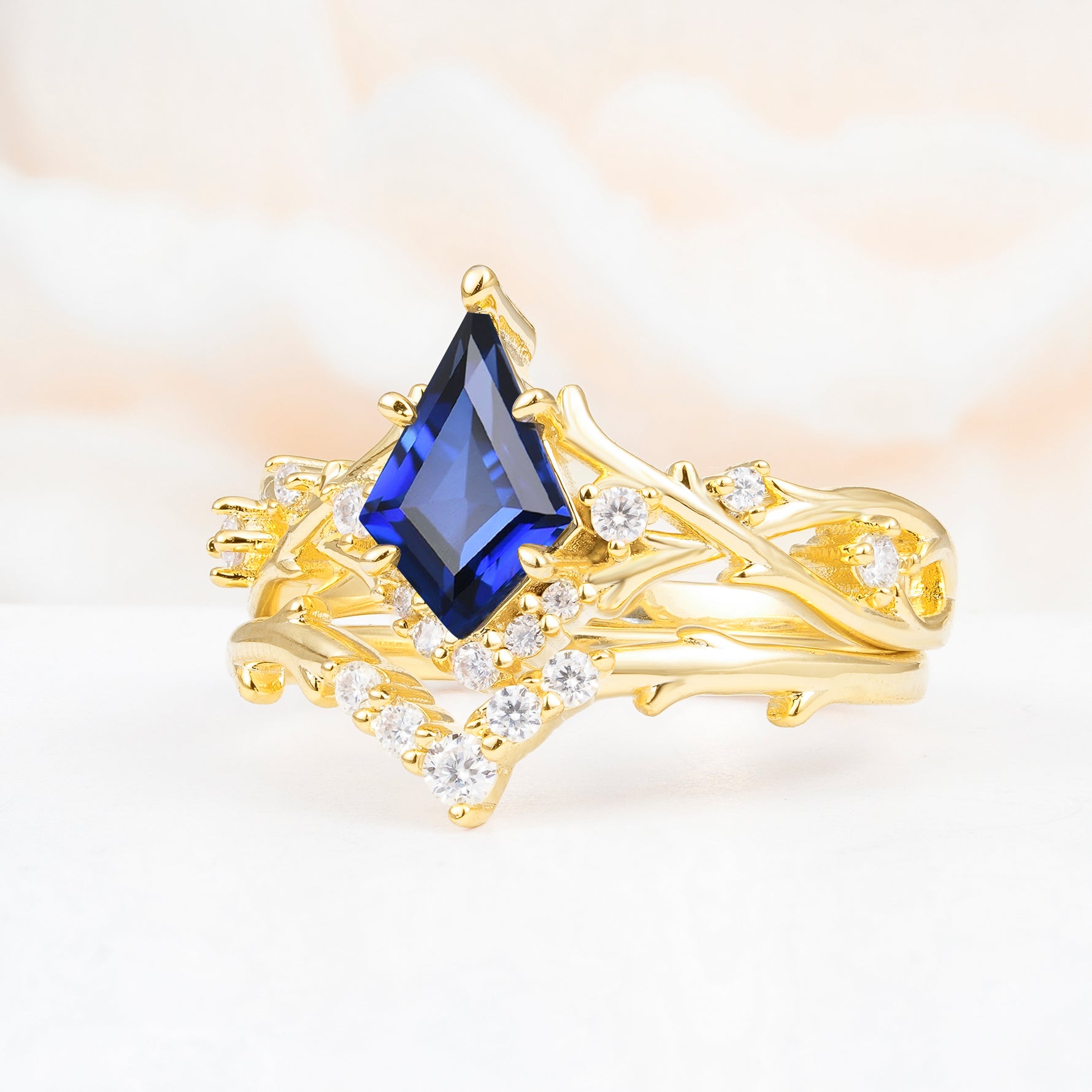SR17607 Sapphire Ring - White-Gold