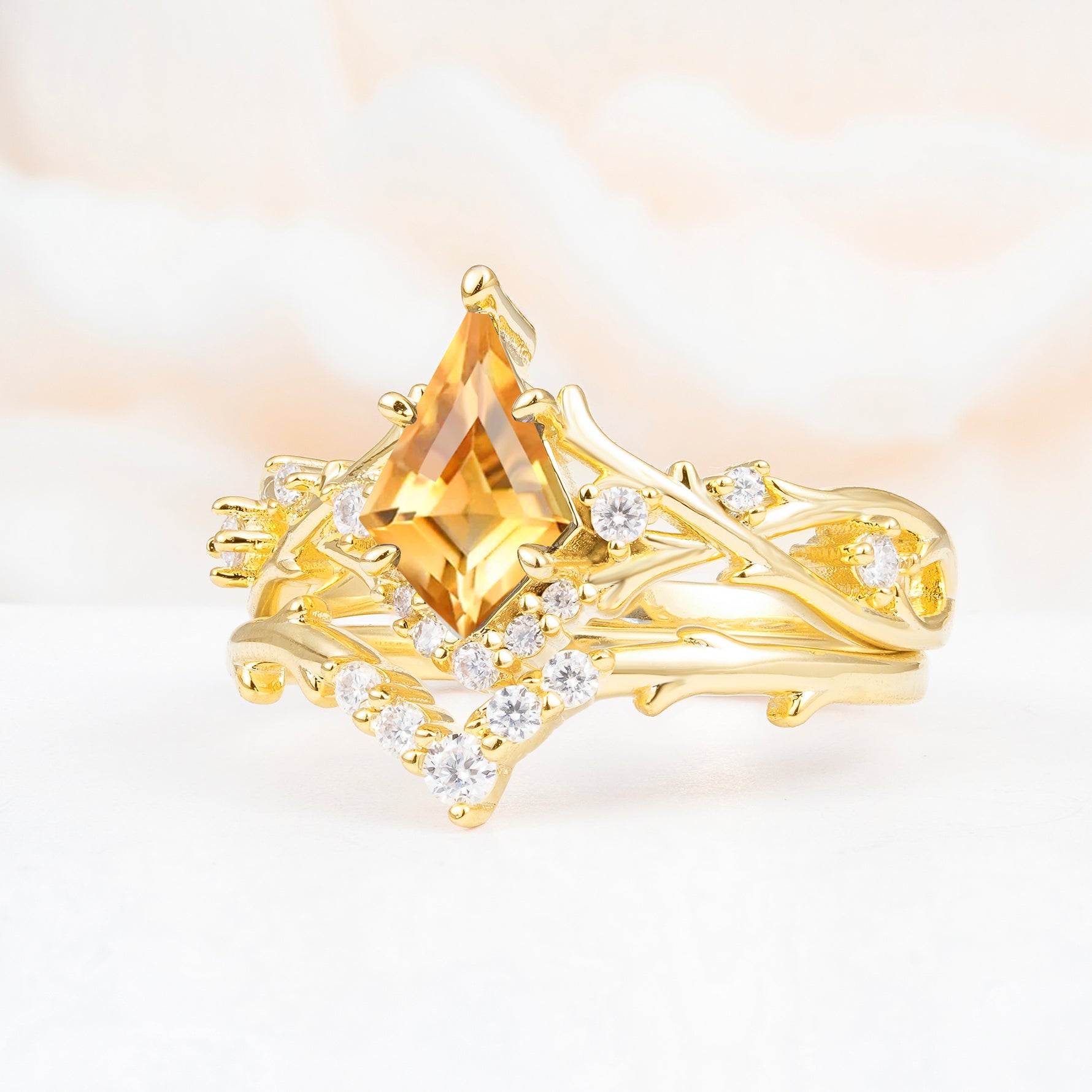 SR17607 Citrine Ring - White-Gold