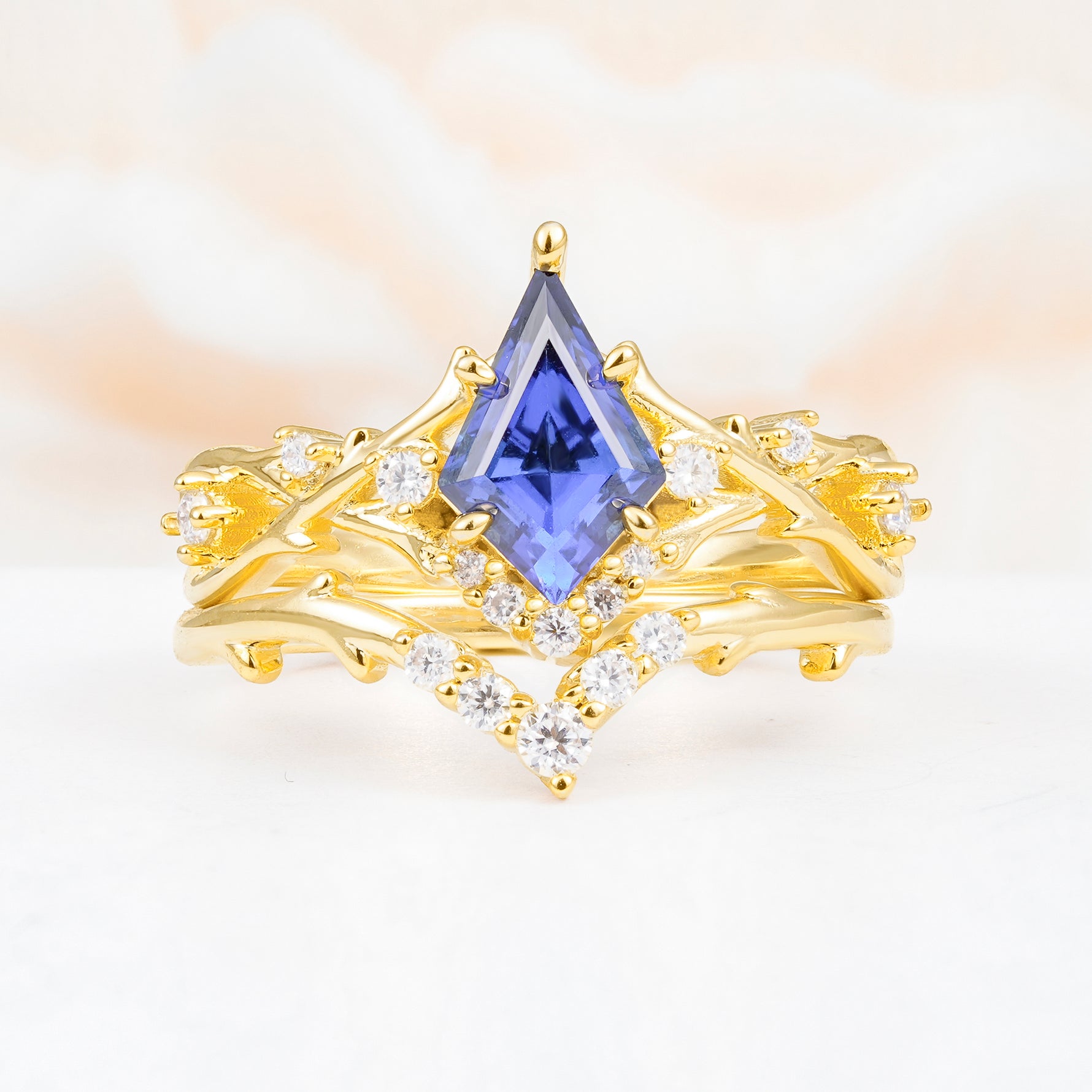 SR17607 Tanzanite Ring - Yellow-Gold