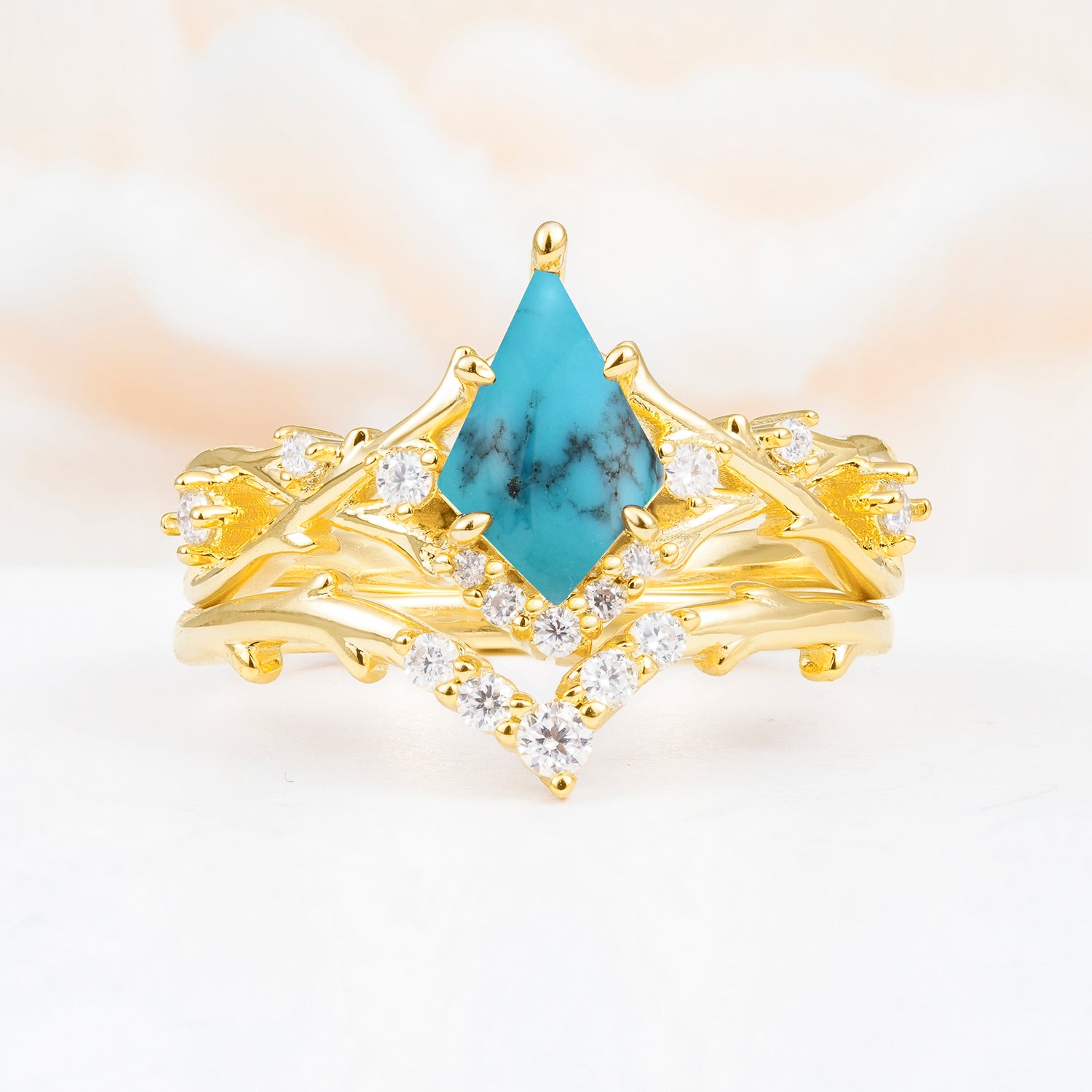 SR17607 Turquoise Ring - Yellow-Gold