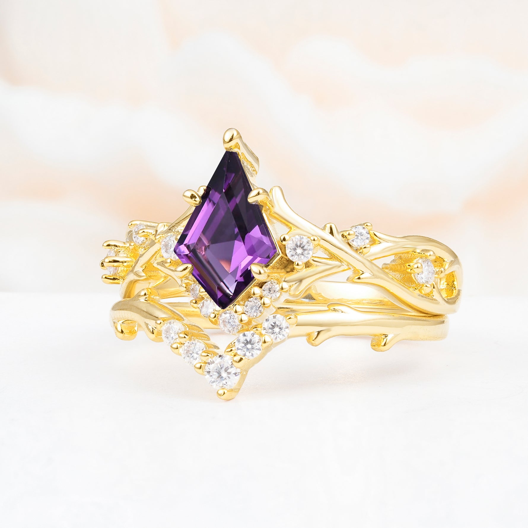SR17607 Amethyst Ring - White-Gold
