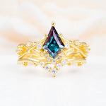 SR17607 Alexandrite Ring - Yellow-Gold