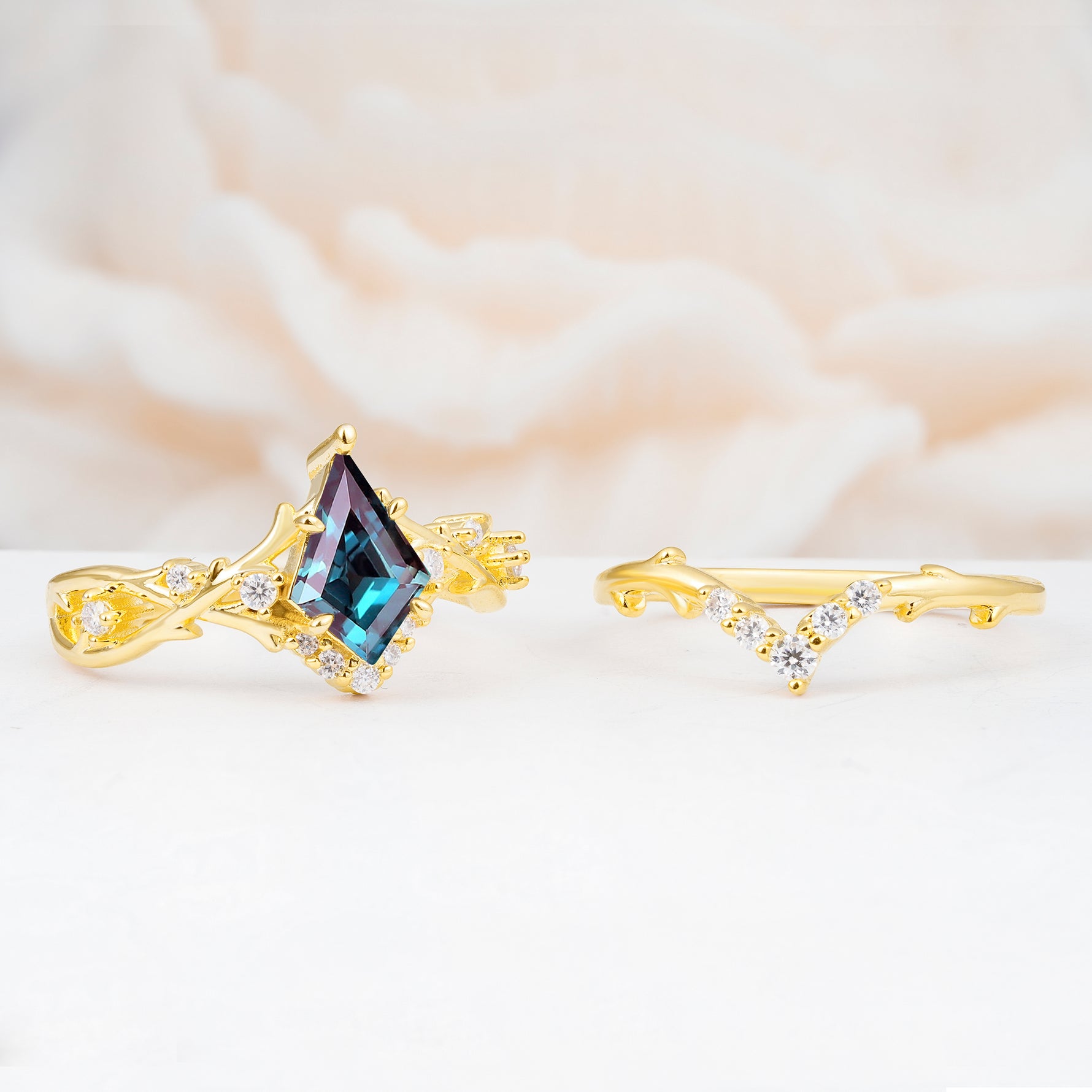 SR17607 Alexandrite Ring - Additional view
