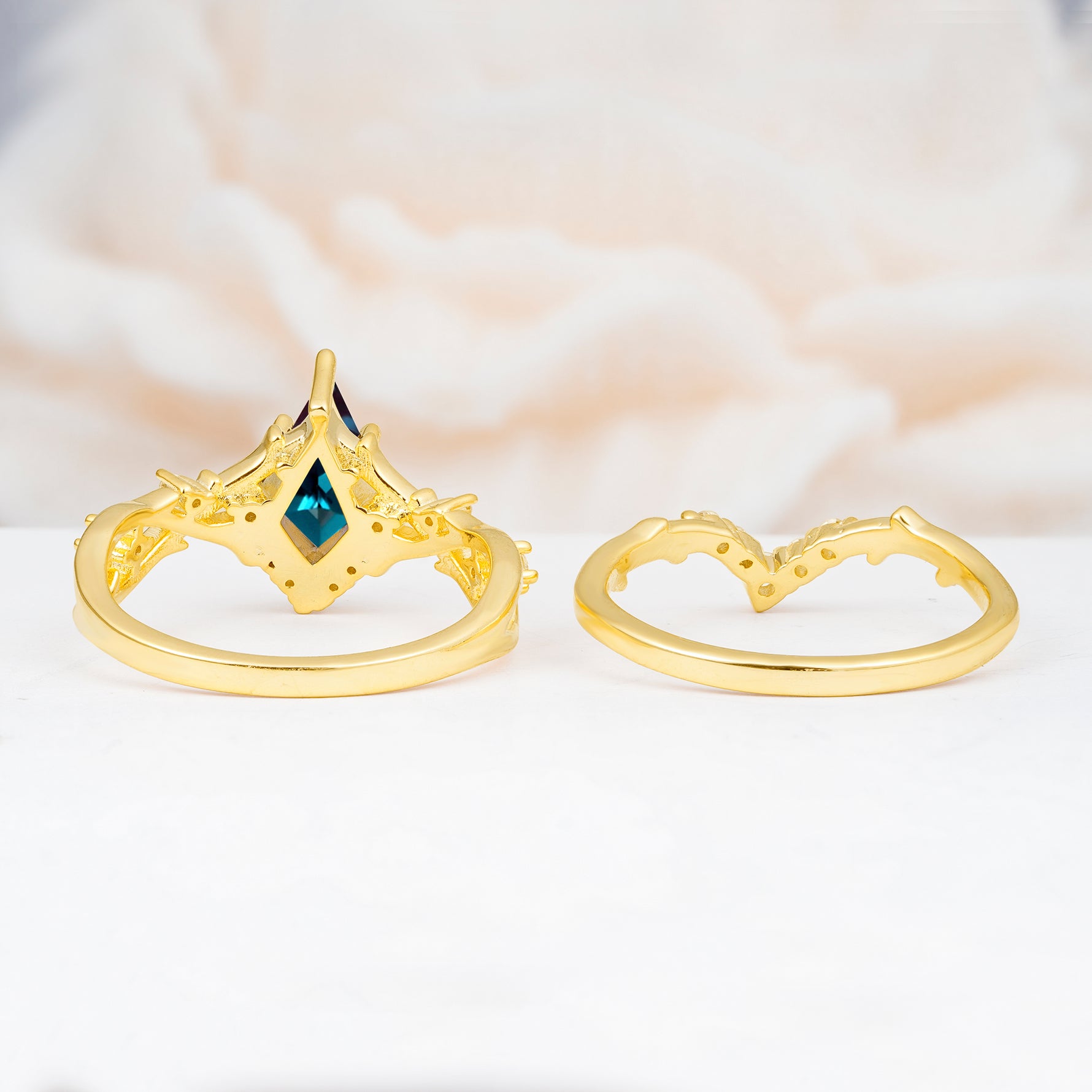 SR17607 Alexandrite Ring - Additional view