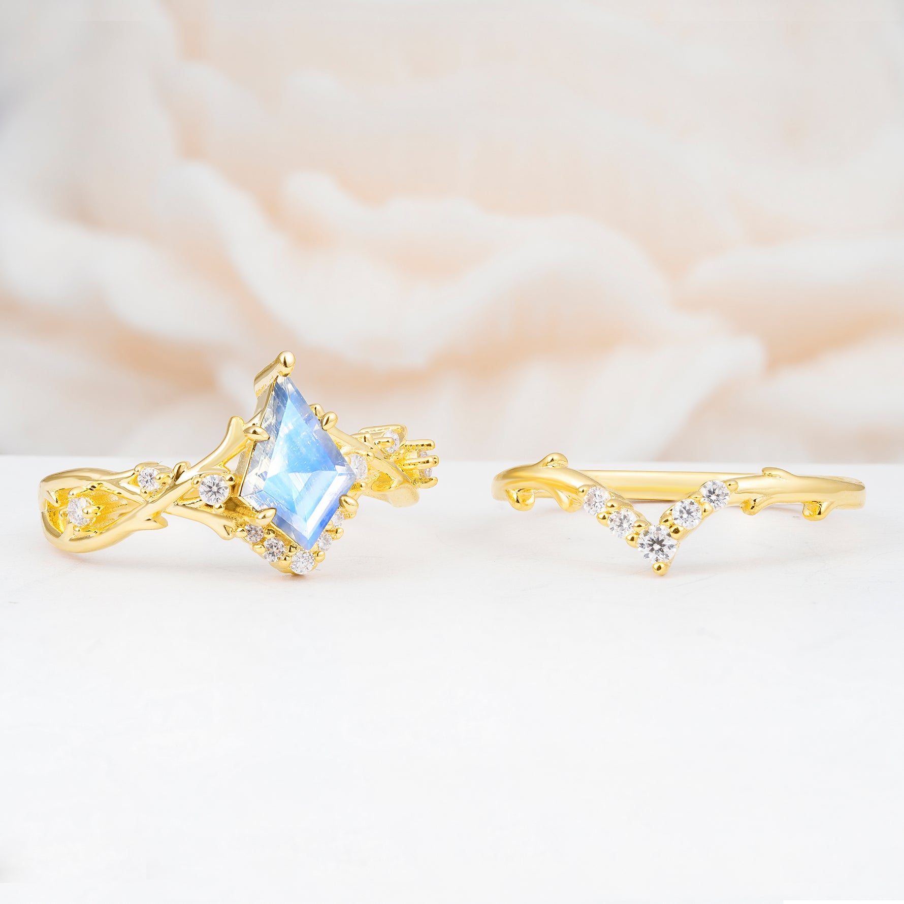 SR17607 Moonstone Ring - Additional view