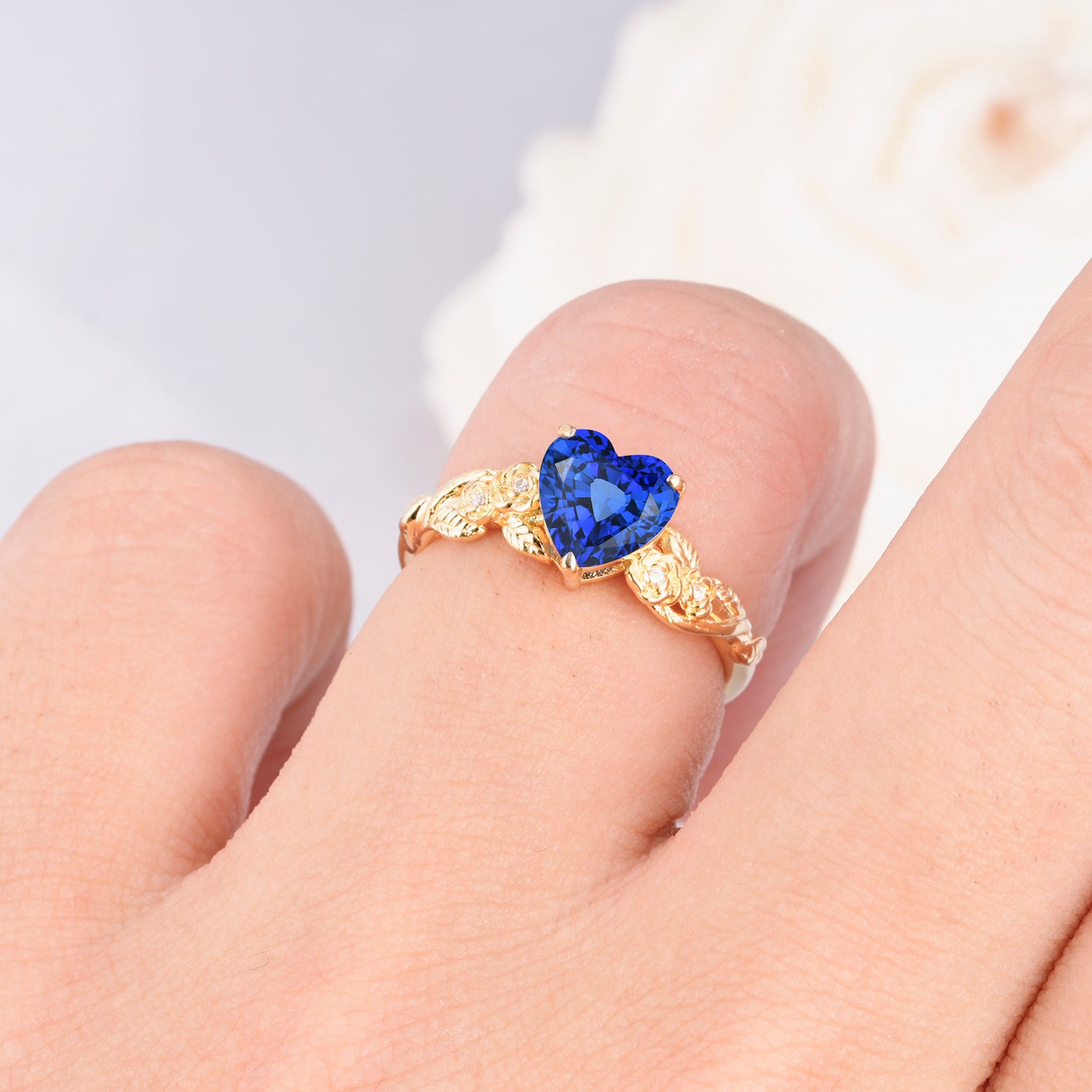 SR17617 Sapphire Ring - Rose-Gold